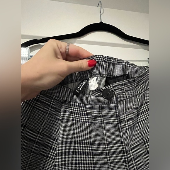 H&M Divided Black Grey White Plaid Pants Size 8 - Picture 5 of 5